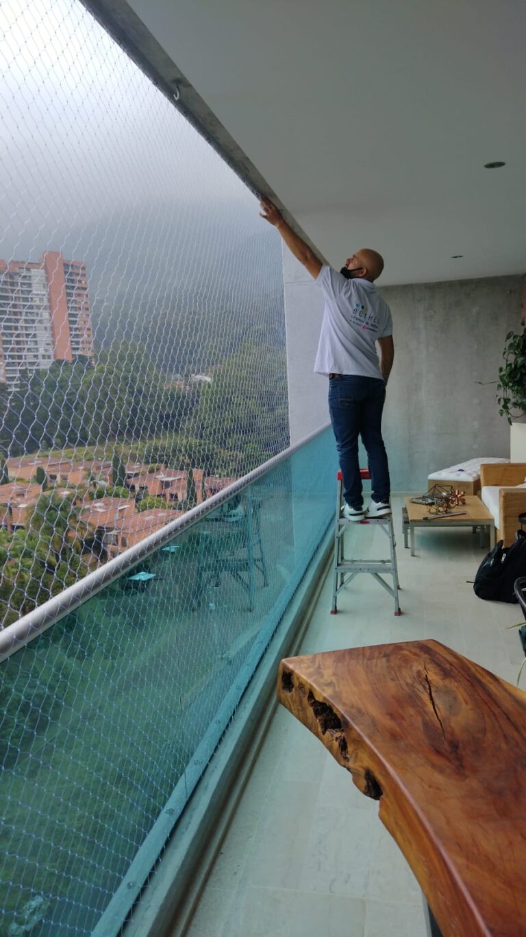 Instalación de mallas en Medellín Bethel