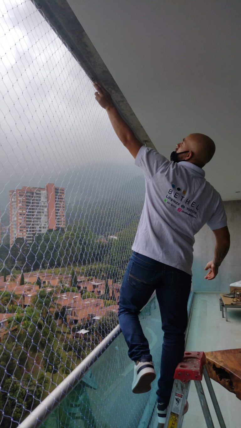 Instalación de mallas en Medellín Bethel